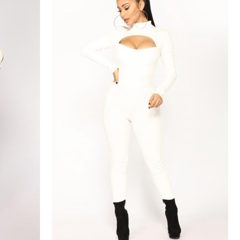 Brandnew fashion nova white jumpsuit